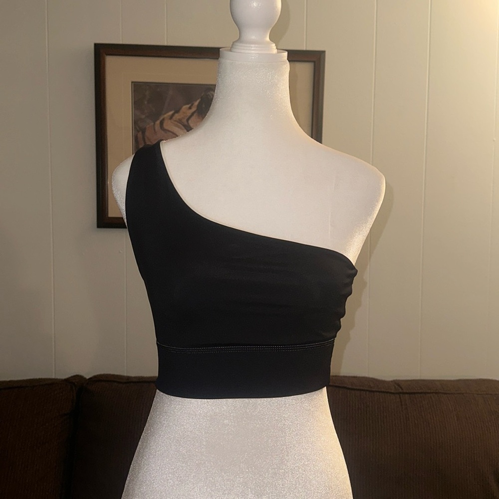 NWT Fabletics reversible sports bra